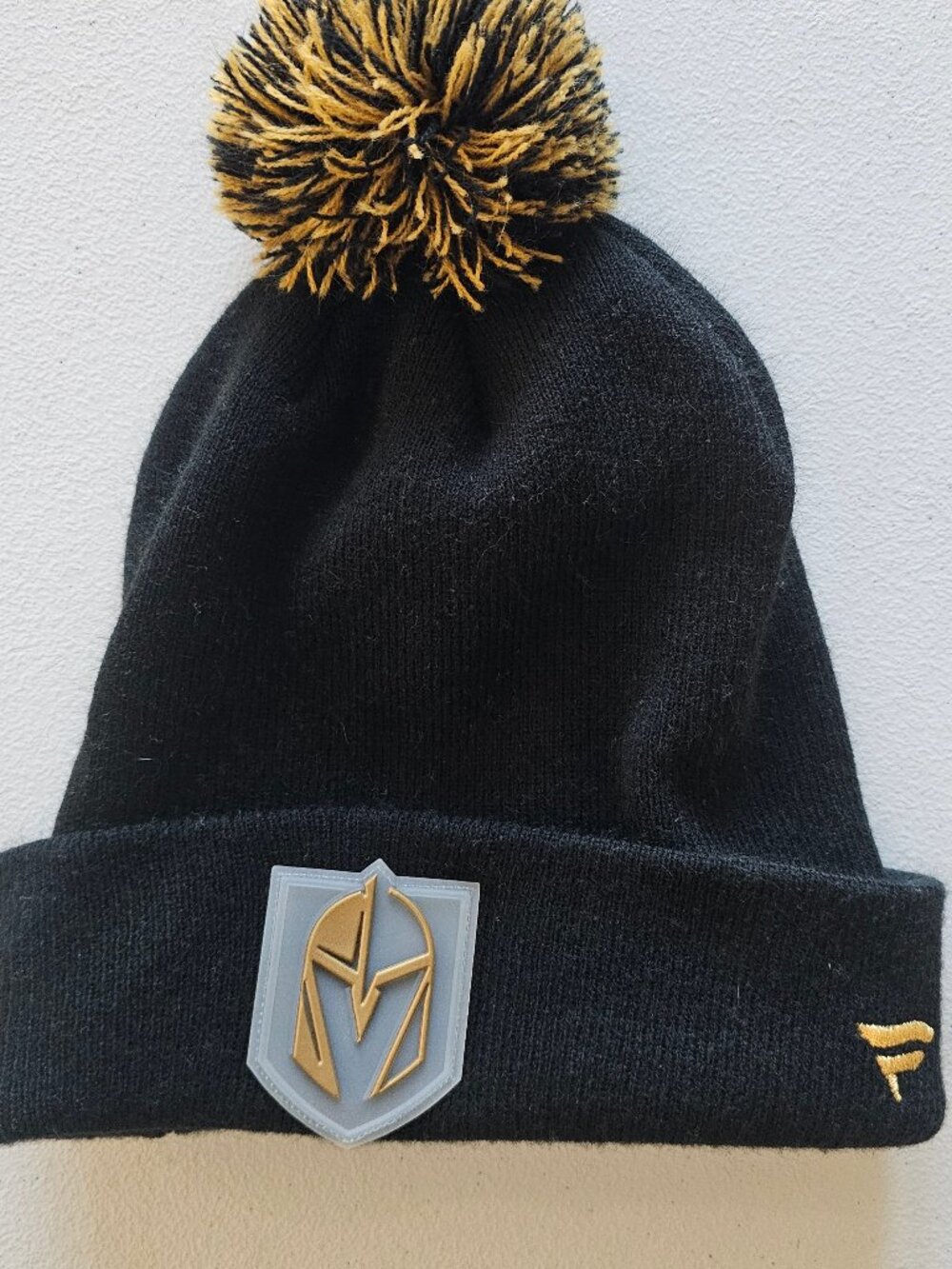 Las Vegas Golden Knights NHL Hockey Official Hat Beanie Womens One Size Fanatics